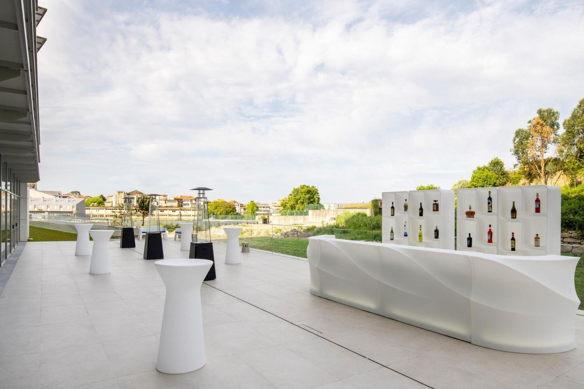 Renaissance Porto Lapa Hotel Kültér fotó The terrace